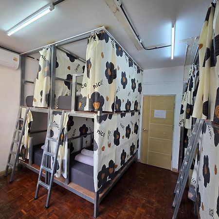 Panda Lodge Home Stay Bangkok Luaran gambar